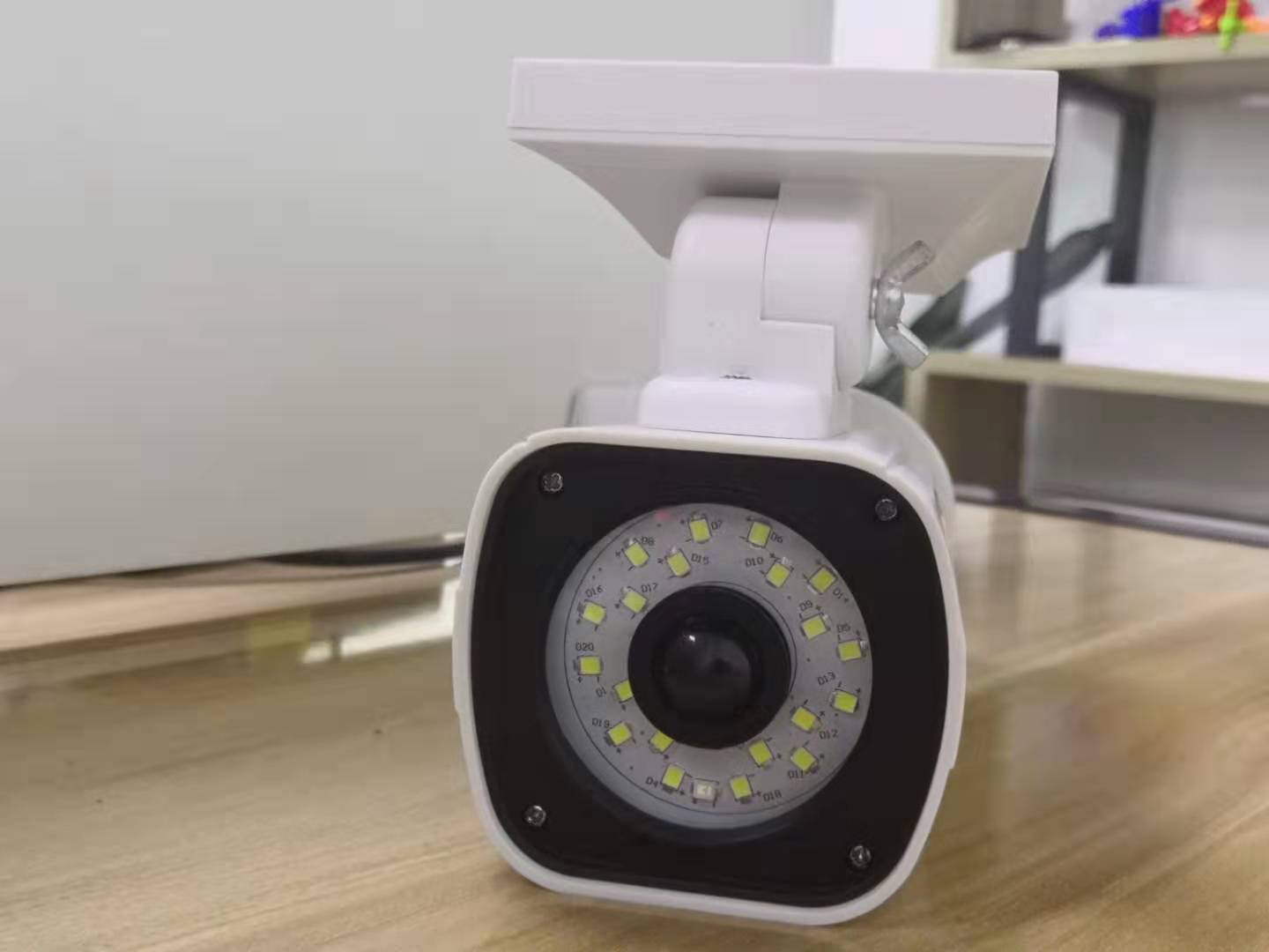 Solar Security Camera Light - Simulation Deterrent Spotlight